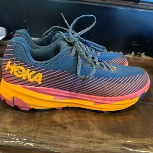 Hoka tennis shoes